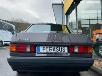 Gebraucht Mercedes 190 75 PS (55 kW) 1991 Violet Limousine
