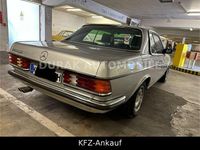Gebraucht Mercedes 280 185 PS (136 kW) 1978 Silber Coupé