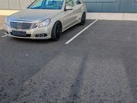 Gebraucht Mercedes E220 Elegance 170 PS (125 kW) 2010 Beige Limousine