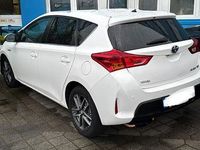 Gebraucht Toyota Auris 136 PS (100 kW) 2014 Weiß Limousine