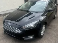 Gebraucht Ford Focus Titanium 125 PS (91 kW) 2015 Schwarz Kombi