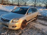 Gebraucht Toyota Avensis T2 177 PS (130 kW) 2008 Gold Kombi