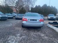 Gebraucht Mercedes E220 170 PS (125 kW) 2009 Palladiumsilber  metalliclack Limousine