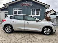 Gebraucht Ford Focus Cool & Connect 95 PS (69 kW) 2020 Silber Limousine