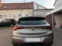 Usata Opel Astra 200 CV (147 kW) 2017 Andere farben Berlina