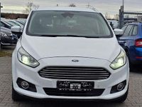 Gebraucht Ford S-MAX Titanium 179 PS (131 kW) 2017 Weiß Van / Kleinbus