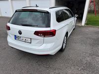 Gebraucht VW Passat 150 PS (110 kW) 2022 Weiß Kombi