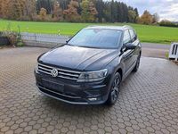 Gebraucht VW Tiguan Highline 239 PS (175 kW) 2019 Deep black perleffekt SUV