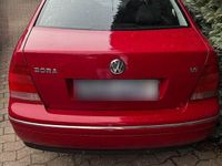 Gebraucht VW Bora Pacific 105 PS (77 kW) 2003 Rot Limousine
