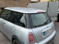 Usado Mini Cooper 90 HP (66 kW) 2004 Prateado Citadino