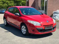 Gebraucht Renault Mégane Authentique 101 PS (74 kW) 2011 Rot Limousine