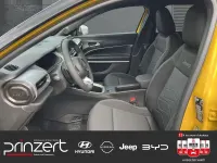 Neu Jeep Avenger Summit 110 PS (80 kW) 2026 Stone grey SUV