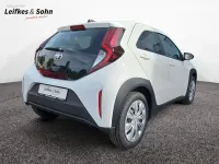 Neu Toyota Aygo X X-play 72 PS (52 kW) 2025 Weiß SUV