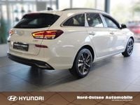 Gebraucht Hyundai i30 Advantage 101 PS (74 kW) 2022 Andere farbe Kombi