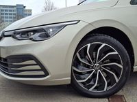 Gebraucht VW Golf VIII Move 131 PS (96 kW) 2023 Silber Kleinwagen