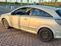 Gebraucht Opel Astra GTC 105 PS (77 kW) 2006 Silber Coupé