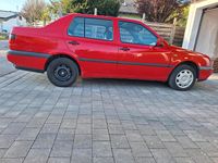 Second-hand VW Vento 75 CP (55 kW) 1996 Roșu Berlinǎ