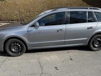 Używany Skoda Superb Elegance 140 KM (102 kW) 2013 Szary Kombi