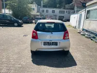 Gebraucht Suzuki Alto 68 PS (50 kW) 2010 Silber Kleinwagen