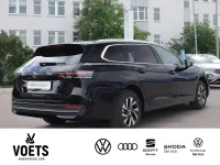 Gebraucht VW Passat Business 150 PS (110 kW) 2025 Schwarz Kombi