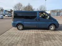 Używany Opel Vivaro 135 KM (99 kW) 2005 Niebieski Minivan