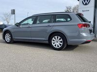 Gebraucht VW Passat 150 PS (110 kW) 2022 Grau Kombi