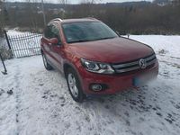 Gebraucht VW Tiguan 140 PS (102 kW) 2013 Rot SUV