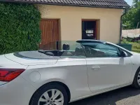 Gebraucht Opel Cascada Edition 140 PS (102 kW) 2013 Weiß Cabrio