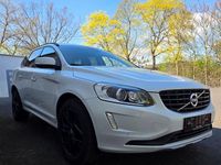 Gebraucht Volvo XC60 150 PS (110 kW) 2016 Weiß SUV