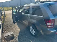 Usata Jeep Cherokee 218 CV (160 kW) 2009 Grigio SUV