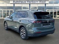 Gebraucht VW Tiguan Life 150 PS (110 kW) 2025 Gruen SUV