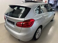 Gebraucht BMW 220 Active Tourer Advantage 192 PS (141 kW) 2015 Silber Van / Kleinbus