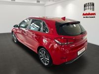 gebraucht Hyundai i30 Trend 1.0 NAVI+SITZHZG+LENKRADHZG+RÜCKFAHRKAMERA