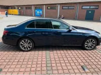 Gebraucht Mercedes E220 194 PS (142 kW) 2016 Blau Limousine