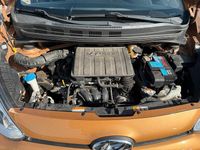 Gebraucht Hyundai i10 67 PS (49 kW) 2017 Orange Kleinwagen