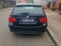 Gebraucht BMW 320 177 PS (130 kW) 2009 Blau Kombi