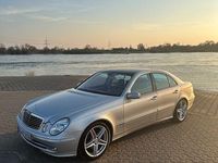 Gebraucht Mercedes E270 Avantgarde 177 PS (130 kW) 2003 Silber Limousine