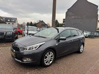 Gebraucht Kia Ceed Start 135 PS (99 kW) 2015 Grau Kleinwagen