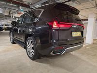 Neu Lexus LX600 415 PS (305 kW) 2026 Raven black SUV