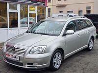 gebraucht Toyota Avensis Kombi 2.0 D-4D Sol/Navi/1Hand/Schekheft