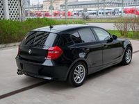 Gebraucht BMW 116 122 PS (89 kW) 2010 Schwarz Kleinwagen