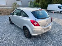 Gebraucht Opel Corsa Active 87 PS (63 kW) 2013 Silber Kleinwagen