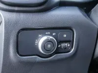 Gebraucht Mercedes Vito 100 PS (73 kW) 2025 Arktikweiß Van