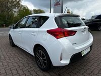 gebraucht Toyota Auris ++++ALLWETTERREIFEN+RADIO+CD+PDC HINTEN+++