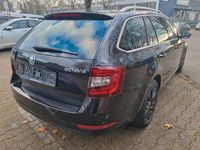 Gebraucht Skoda Octavia Premium Edition 116 PS (85 kW) 2019 Schwarzmagic perleffekt Kombi