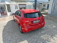 Gebraucht Mercedes A180 Urban 122 PS (89 kW) 2013 Rot Kleinwagen