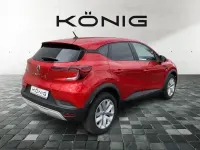 Begagnad Renault Captur Evolution 140 HK (102 kW) 2023 Röd SUV