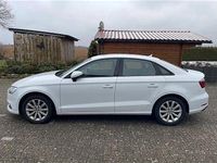 Gebraucht Audi A3 Ambiente 150 PS (110 kW) 2017 Weiß Limousine