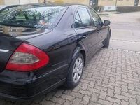 Gebraucht Mercedes E200 Classic 136 PS (100 kW) 2007 Schwarz Limousine
