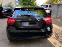 Gebraucht Mercedes A200 115 PS (84 kW) 2015 Schwarz Limousine